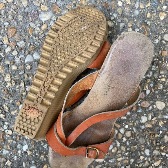 Vintage 1980’s USA made gum sole wedge thongs size 6 7 - Picture 5 of 5